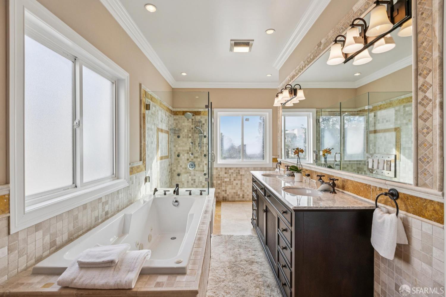 Detail Gallery Image 18 of 64 For 1727 Ulloa St, San Francisco,  CA 94116 - 5 Beds | 4/1 Baths