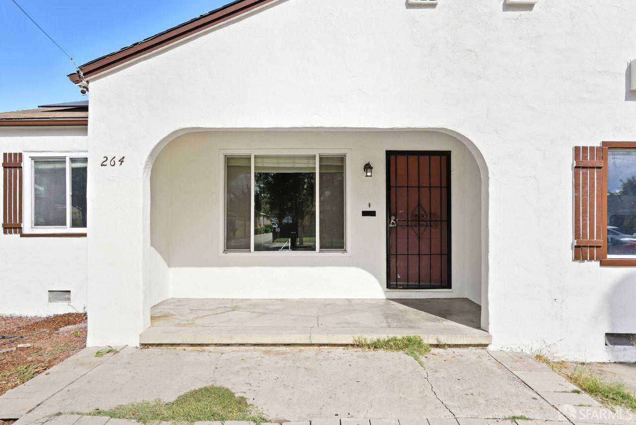 Detail Gallery Image 4 of 50 For 264 N 34th St, San Jose,  CA 95116 - 8 Beds | 4 Baths