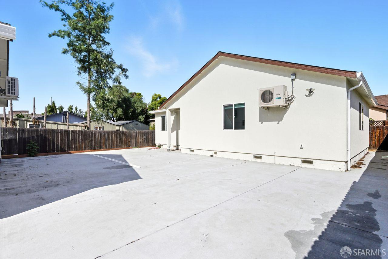 Detail Gallery Image 6 of 50 For 264 N 34th St, San Jose,  CA 95116 - 8 Beds | 4 Baths