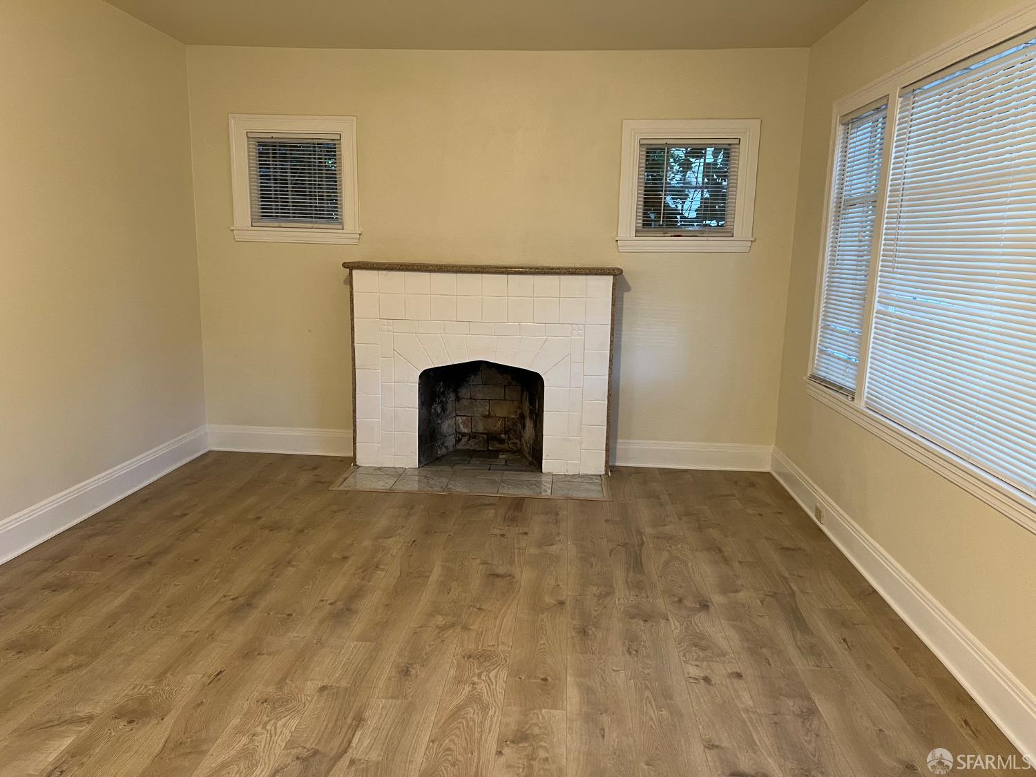 Detail Gallery Image 3 of 8 For 1702 26th Ave, Oakland,  CA 94601 - 3 Beds | 2 Baths