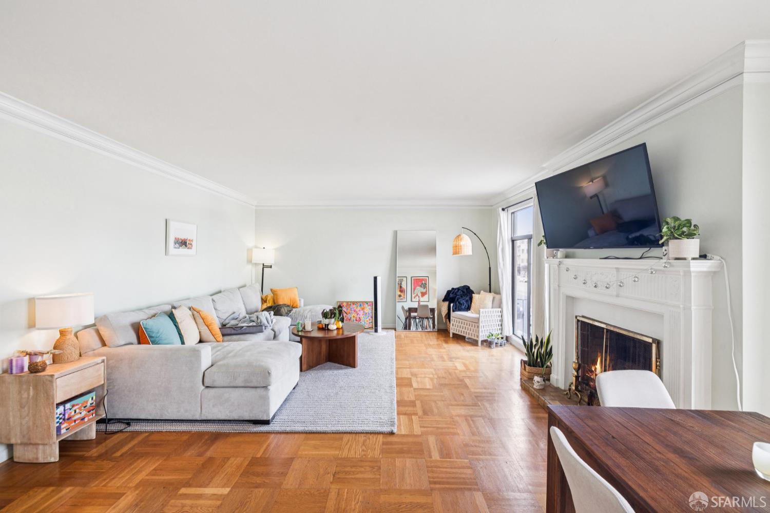 Detail Gallery Image 8 of 18 For 3537 Fillmore St, San Francisco,  CA 94123 - – Beds | – Baths