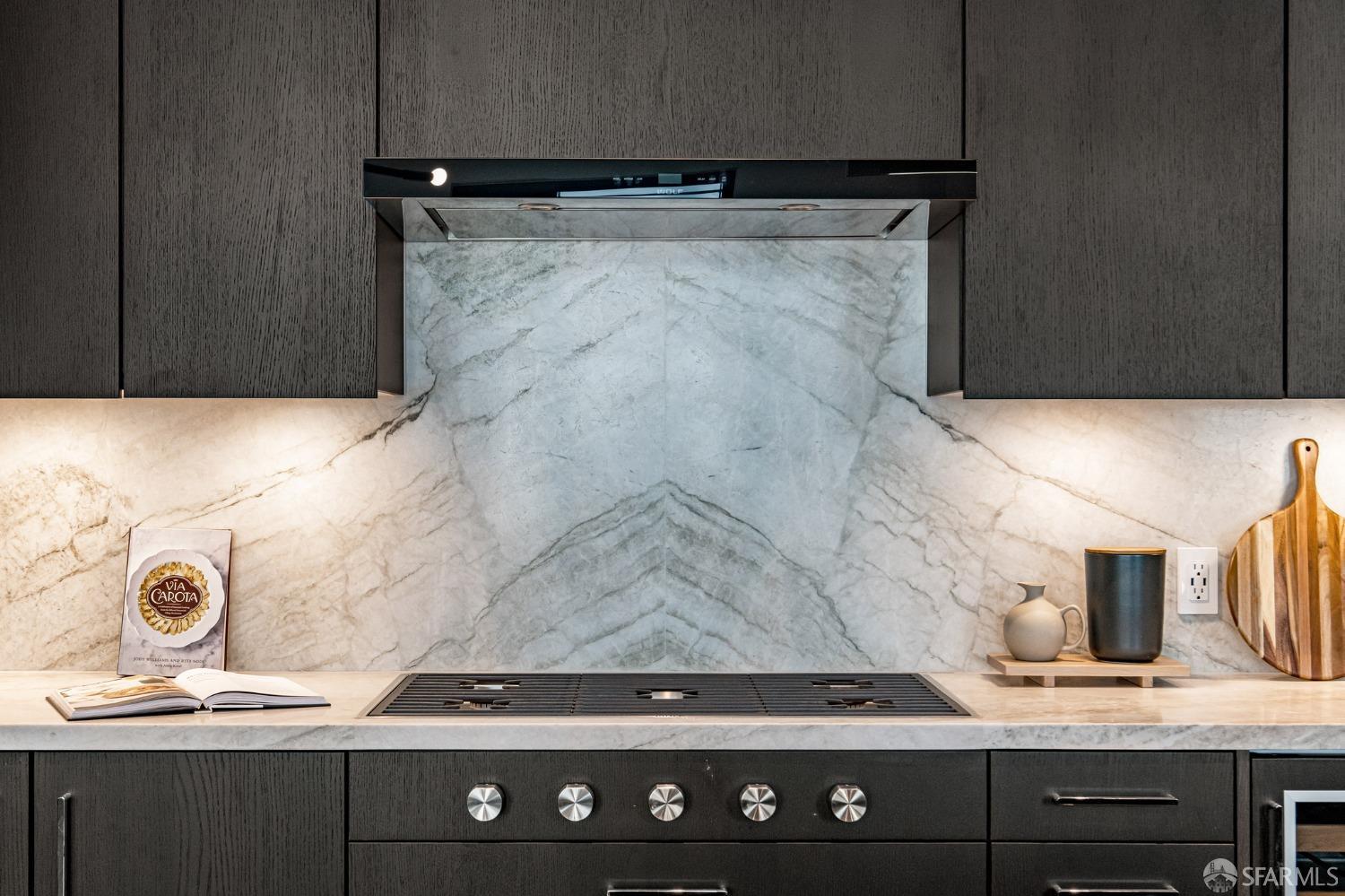 Detail Gallery Image 5 of 21 For 706 Mission St #701,  San Francisco,  CA 94103 - 2 Beds | 3 Baths