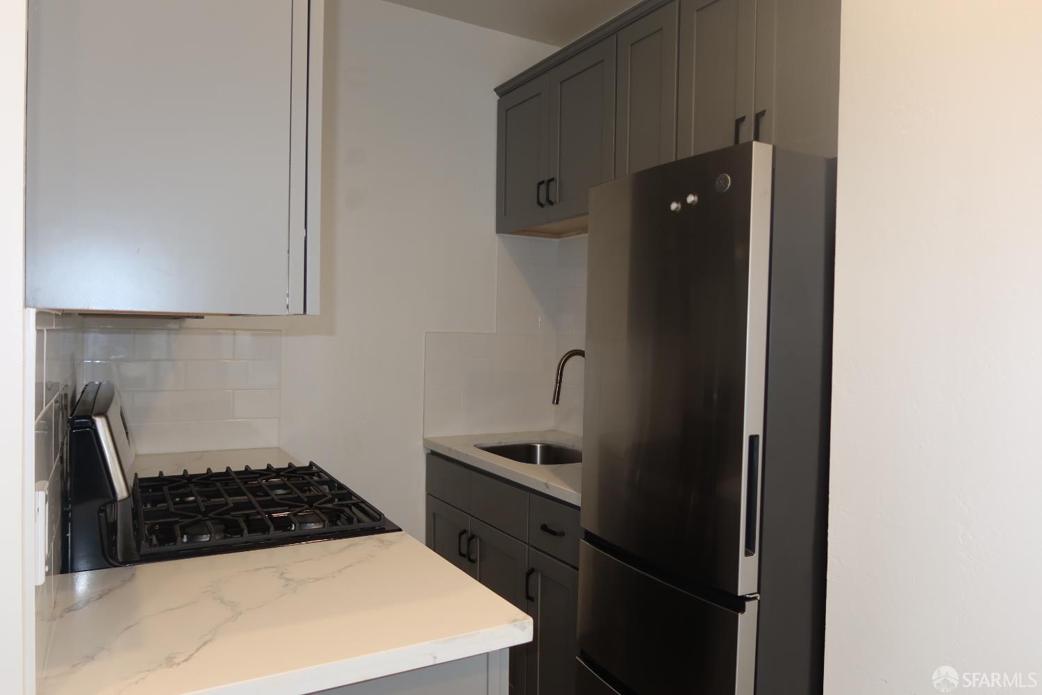 Detail Gallery Image 12 of 15 For 3315 Steiner St #7,  San Francisco,  CA 94123 - 0 Beds | 1 Baths