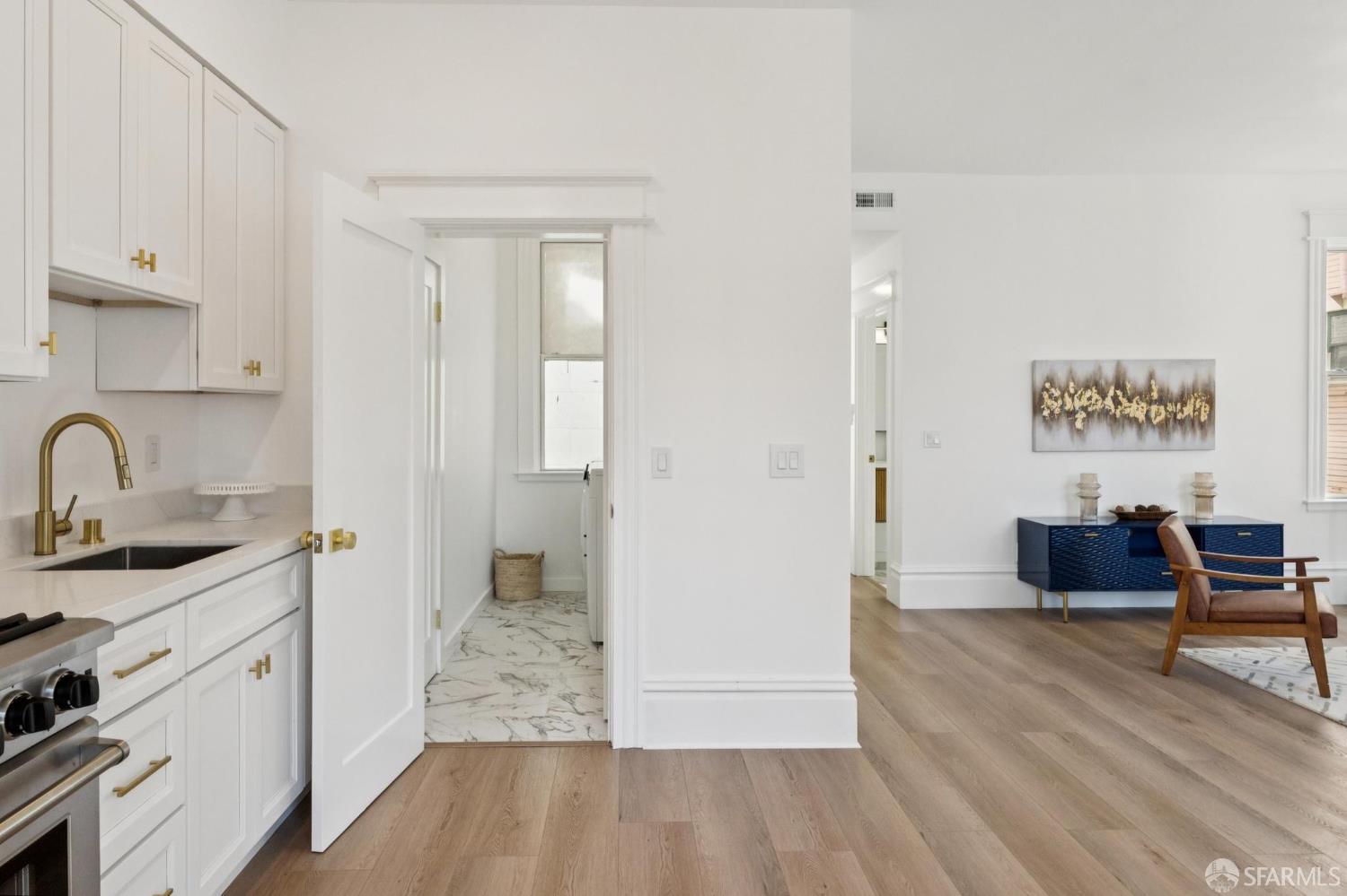 Detail Gallery Image 8 of 26 For 2926 25th St #2928,  San Francisco,  CA 94110 - 3 Beds | 2 Baths