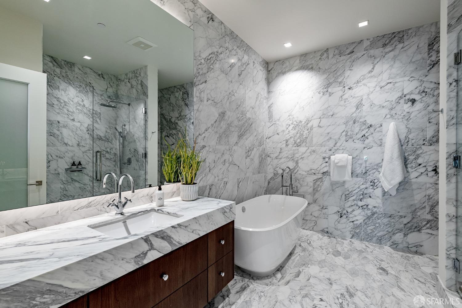 Detail Gallery Image 9 of 21 For 706 Mission St #701,  San Francisco,  CA 94103 - 2 Beds | 3 Baths