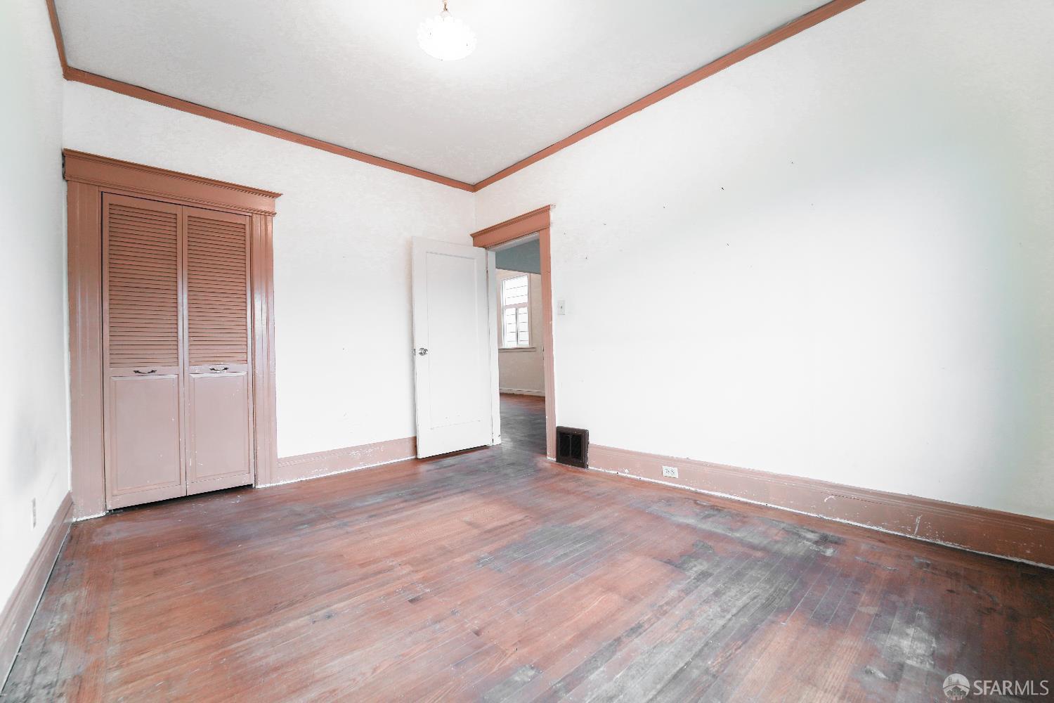 Detail Gallery Image 13 of 28 For 153 Madrid St, San Francisco,  CA 94112 - 3 Beds | 1 Baths