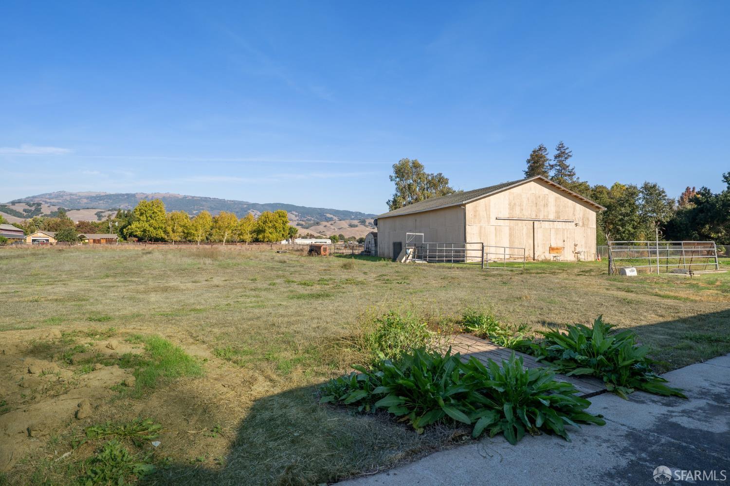 Detail Gallery Image 41 of 49 For 12550 Center Ave, San Martin,  CA 95046 - 3 Beds | 2 Baths