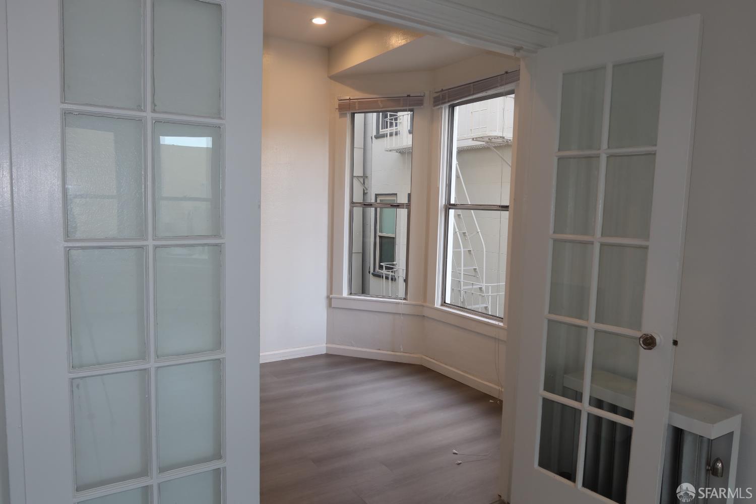 Detail Gallery Image 8 of 15 For 3315 Steiner St #7,  San Francisco,  CA 94123 - 0 Beds | 1 Baths