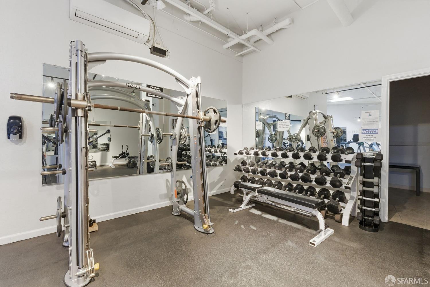 Detail Gallery Image 44 of 60 For 140 South Van Ness Ave #417,  San Francisco,  CA 94103 - 1 Beds | 1/1 Baths