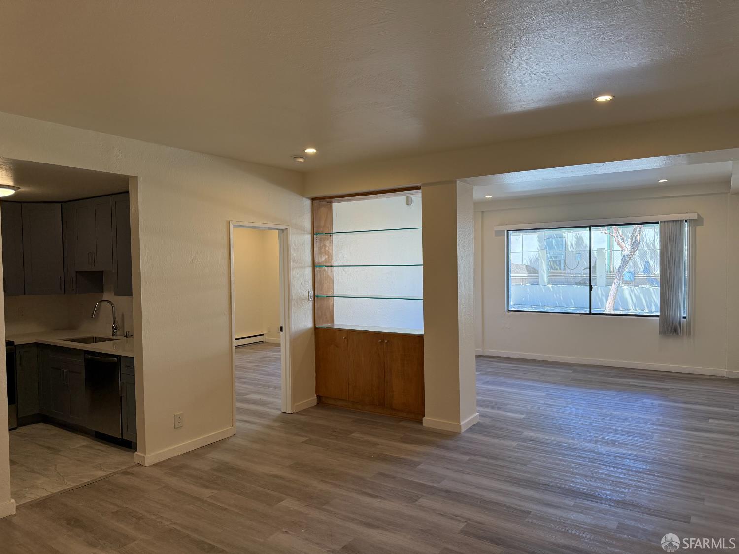 Detail Gallery Image 5 of 11 For 407 Sanchez St #2320,  San Francisco,  CA 94114 - 1 Beds | 1 Baths