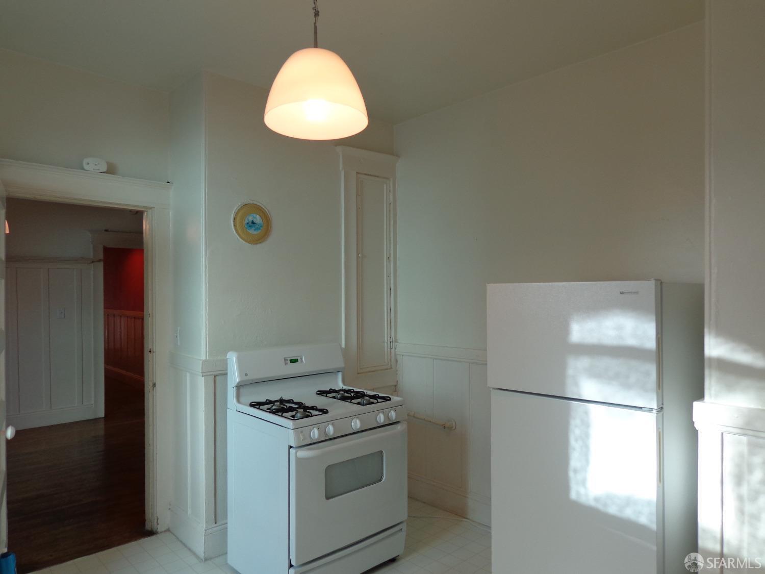 Photo #11: 425086407 Listing: Photo #11