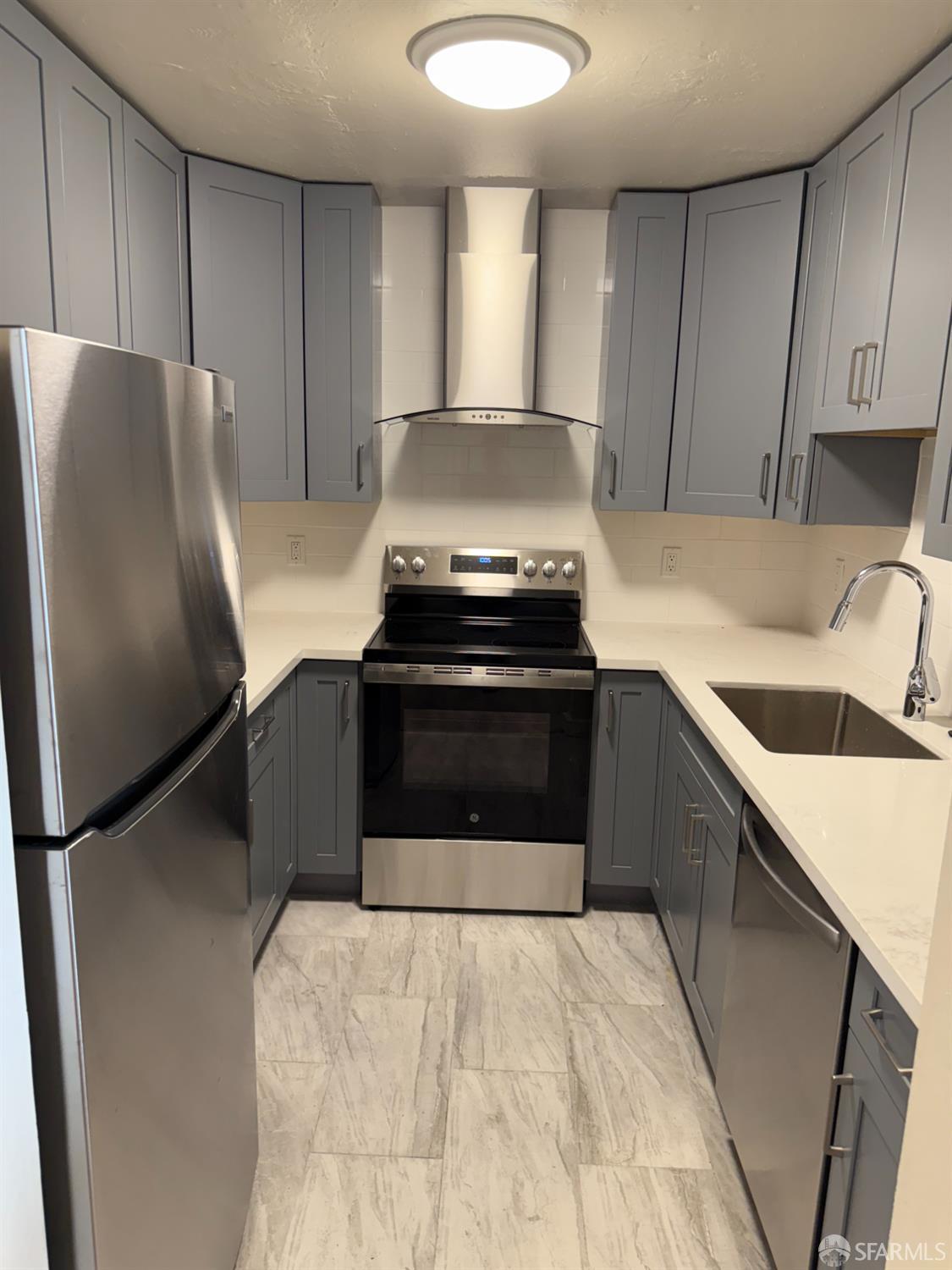 Detail Gallery Image 7 of 11 For 407 Sanchez St #2320,  San Francisco,  CA 94114 - 1 Beds | 1 Baths