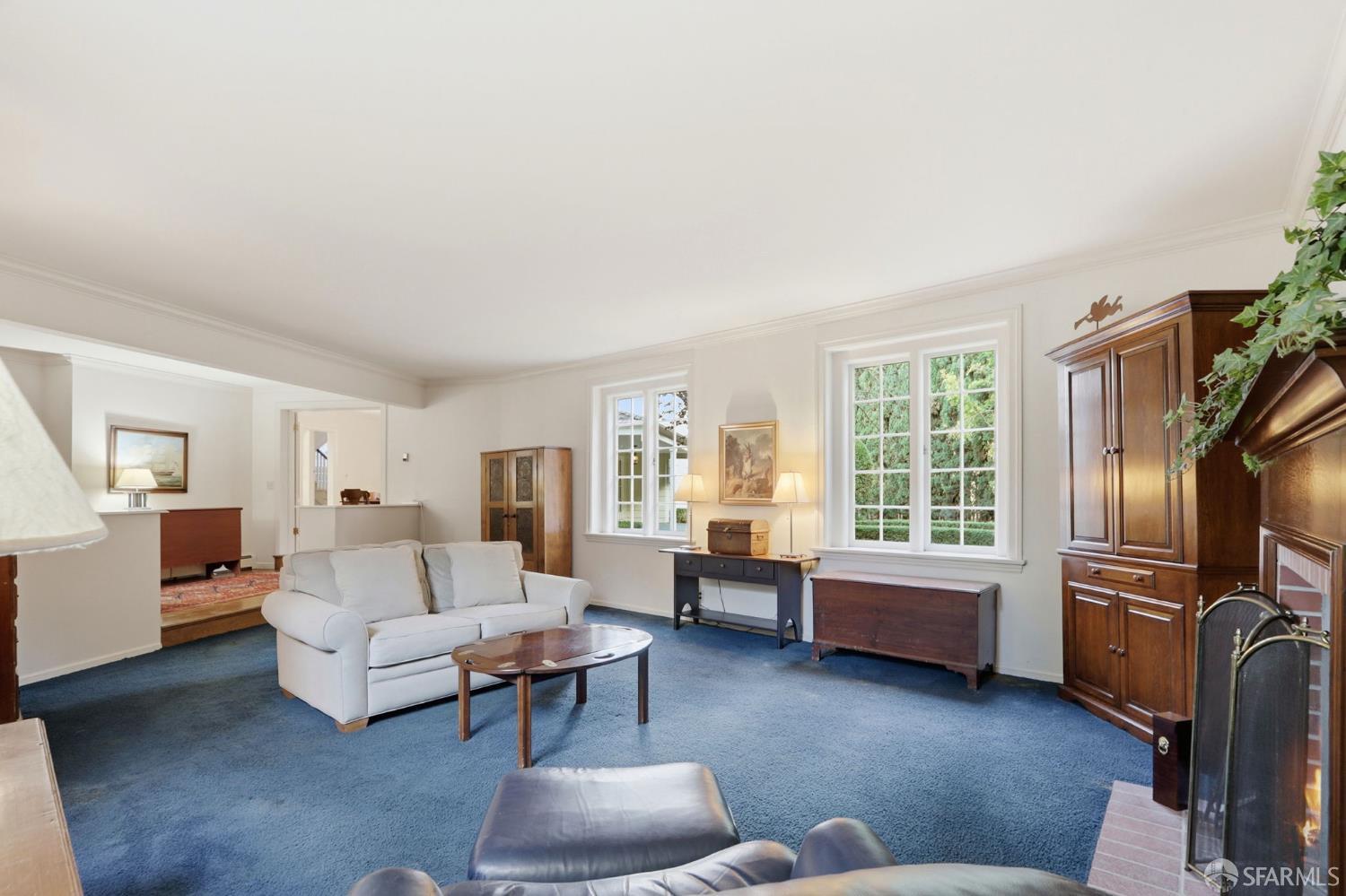 Detail Gallery Image 20 of 53 For 6 Cypress Ct, Los Altos,  CA 94022 - 5 Beds | 3/2 Baths