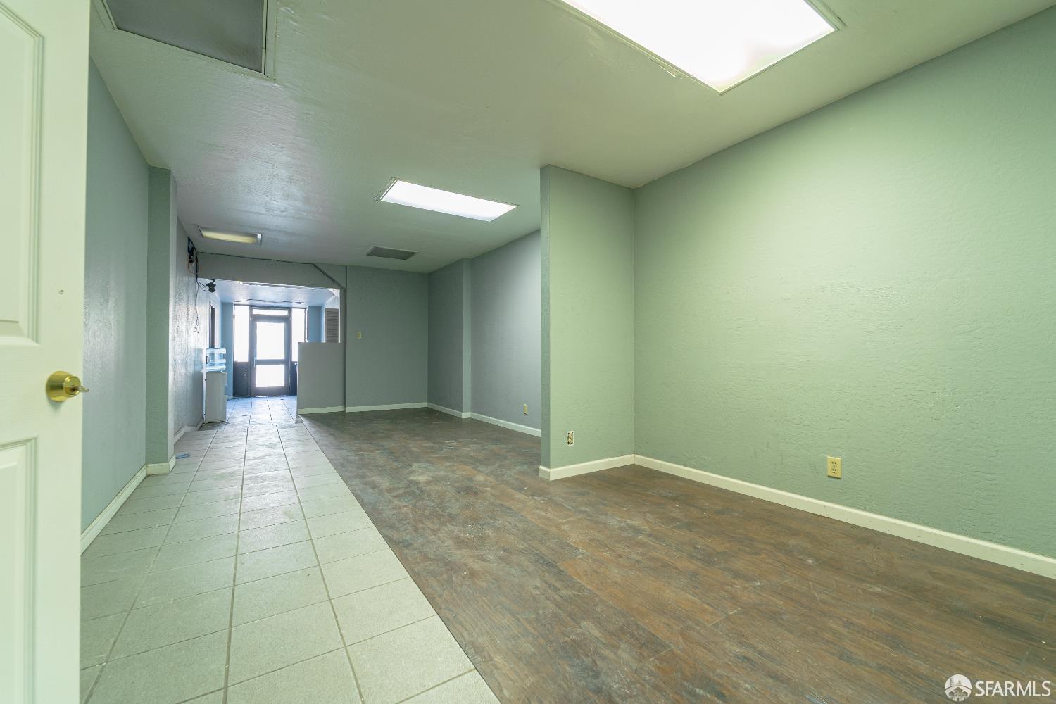 Detail Gallery Image 2 of 14 For 2748 San Bruno Ave, San Francisco,  CA 94134 - – Beds | – Baths