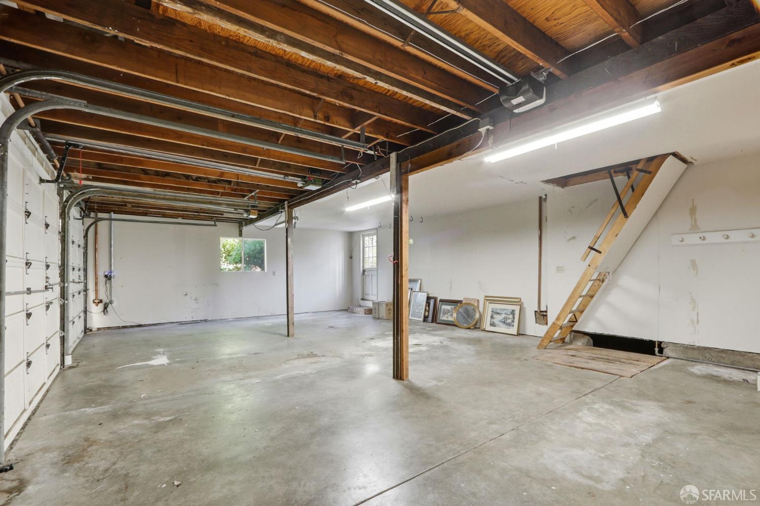 Detail Gallery Image 51 of 53 For 6 Cypress Ct, Los Altos,  CA 94022 - 5 Beds | 3/2 Baths