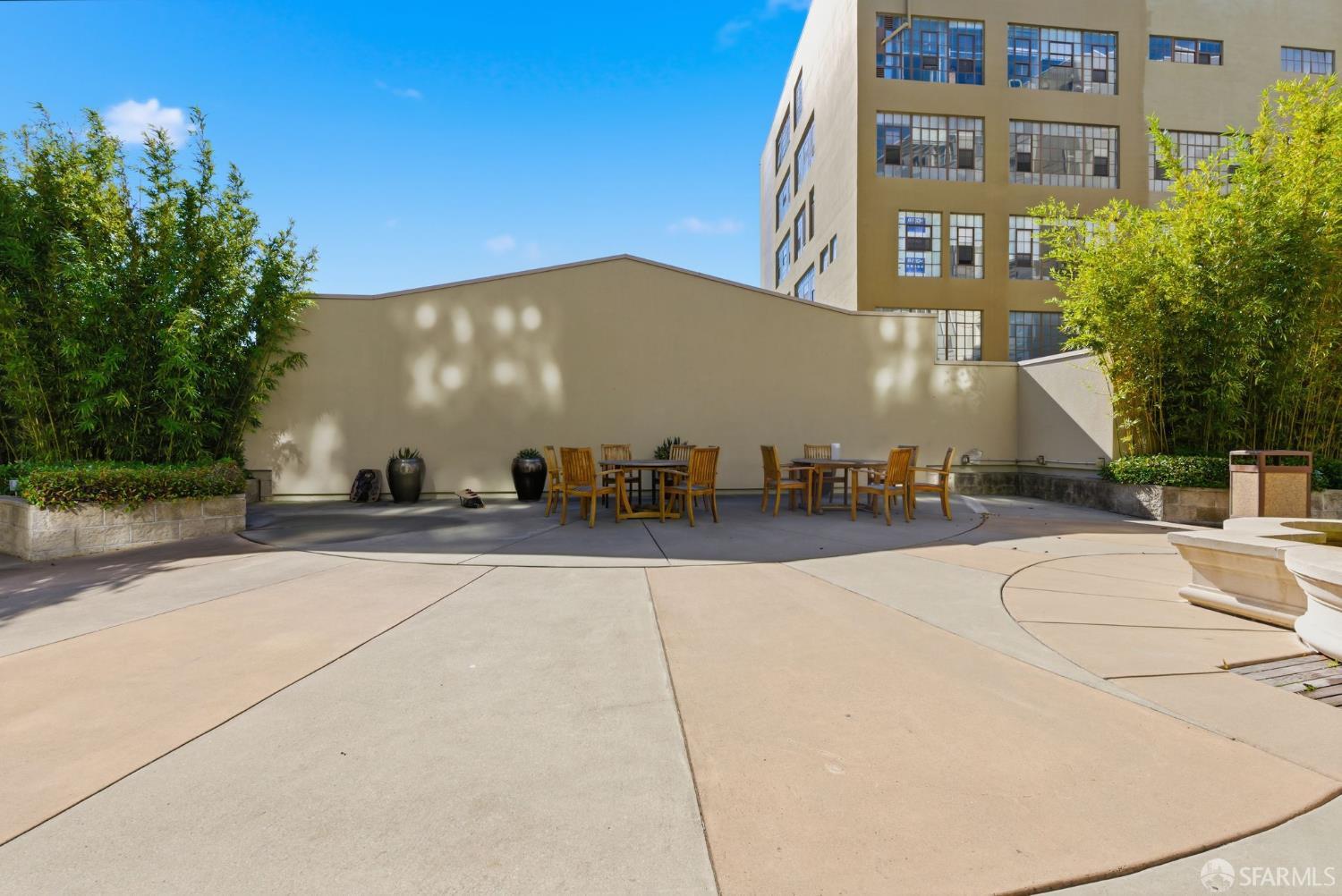 Detail Gallery Image 38 of 60 For 140 South Van Ness Ave #417,  San Francisco,  CA 94103 - 1 Beds | 1/1 Baths