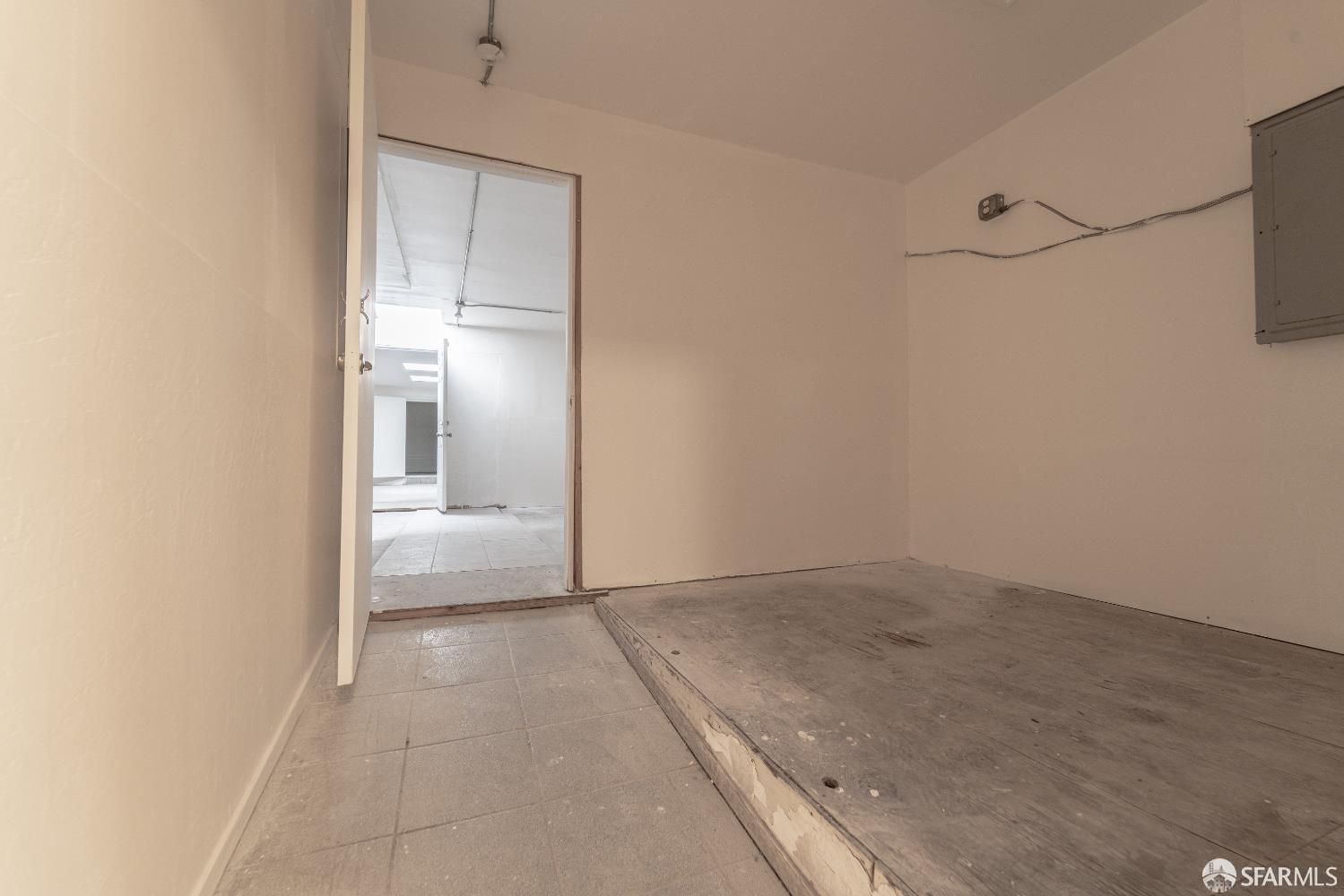 Detail Gallery Image 5 of 14 For 2748 San Bruno Ave, San Francisco,  CA 94134 - – Beds | – Baths