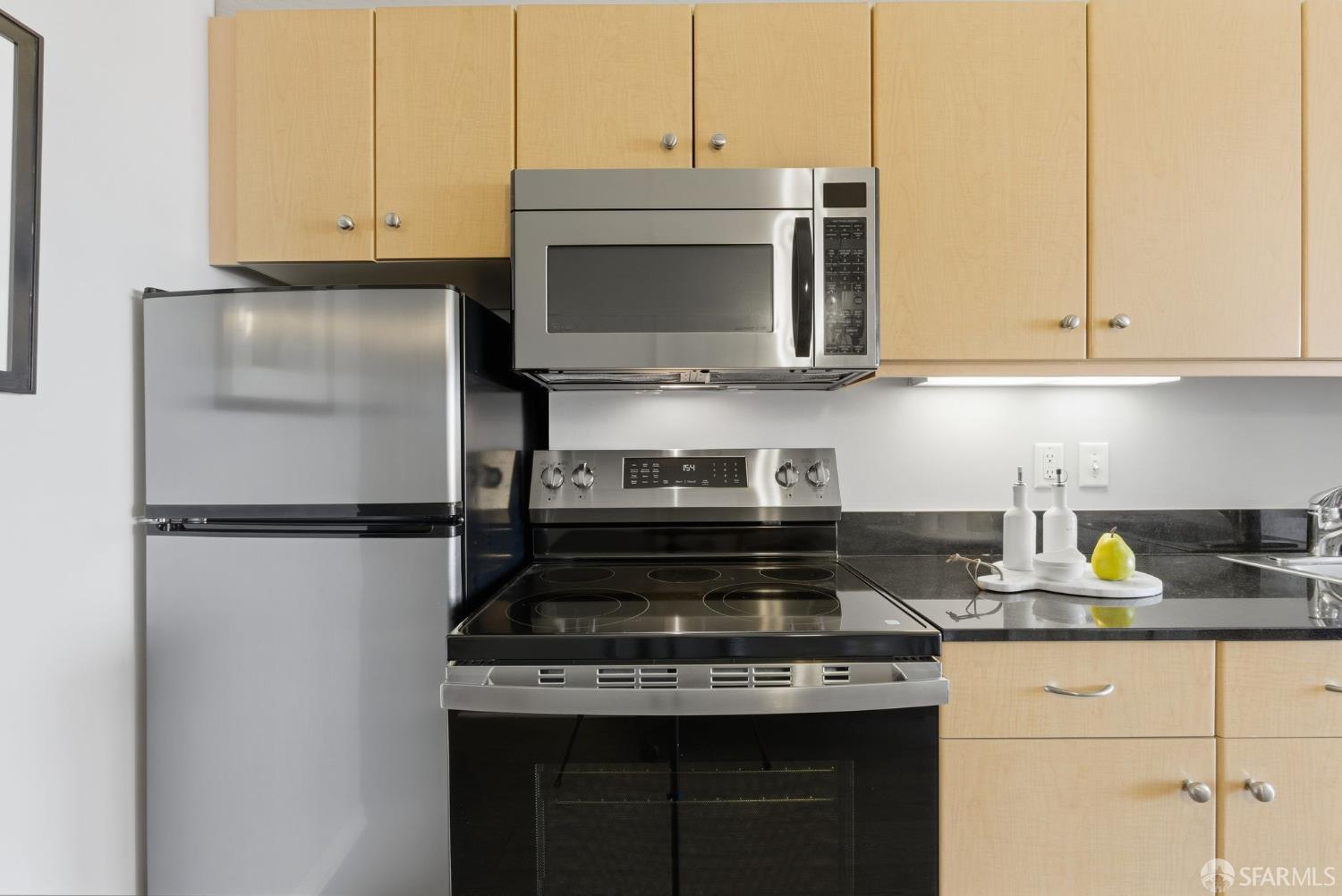 Detail Gallery Image 21 of 60 For 140 South Van Ness Ave #417,  San Francisco,  CA 94103 - 1 Beds | 1/1 Baths