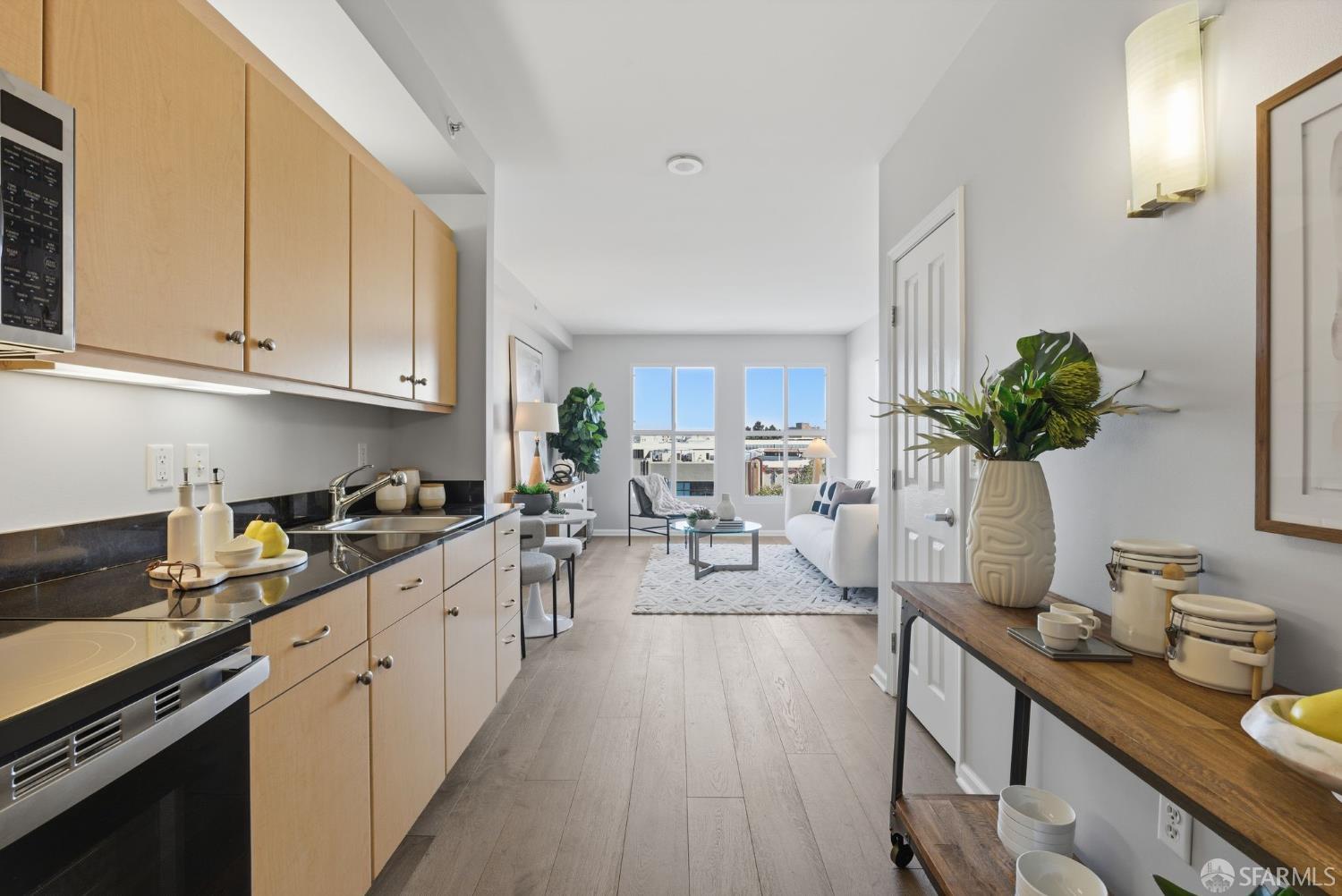 Detail Gallery Image 22 of 60 For 140 South Van Ness Ave #417,  San Francisco,  CA 94103 - 1 Beds | 1/1 Baths