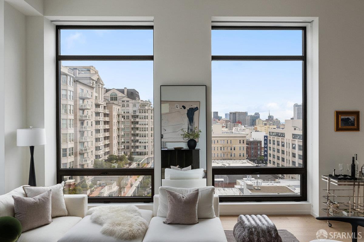 Photo #5: 425086243 Listing: Photo #5