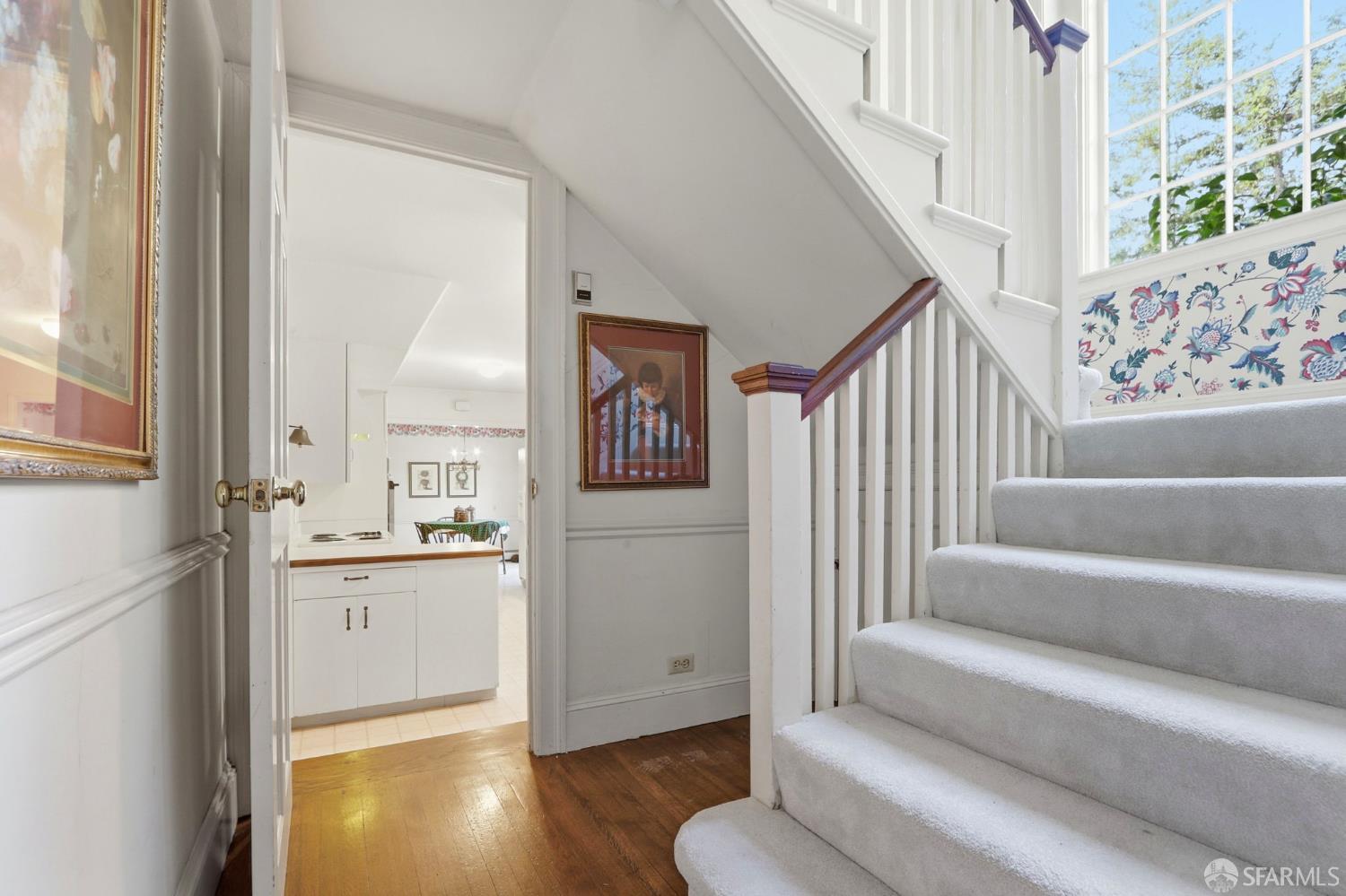 Detail Gallery Image 48 of 53 For 6 Cypress Ct, Los Altos,  CA 94022 - 5 Beds | 3/2 Baths