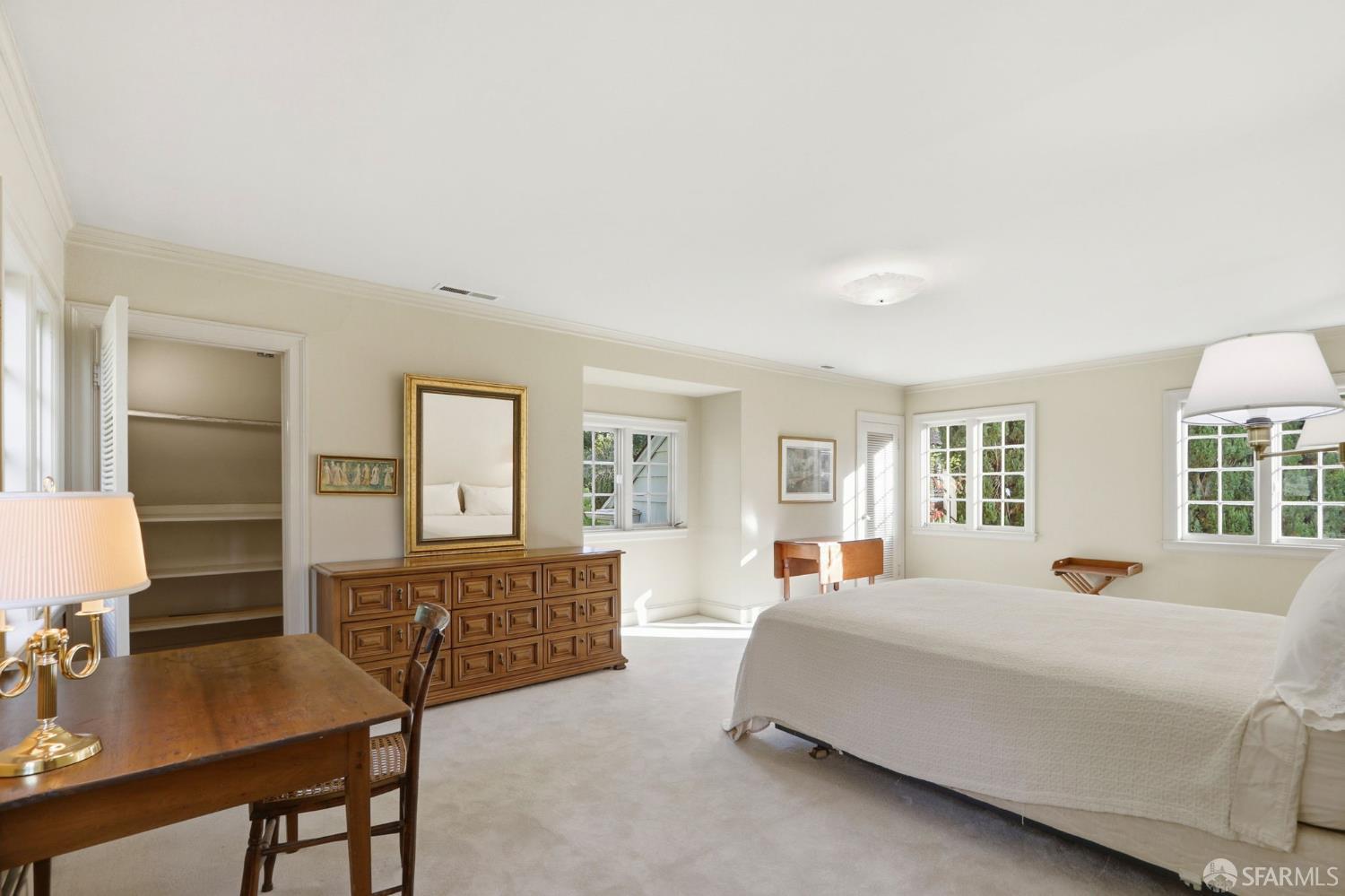 Detail Gallery Image 35 of 53 For 6 Cypress Ct, Los Altos,  CA 94022 - 5 Beds | 3/2 Baths