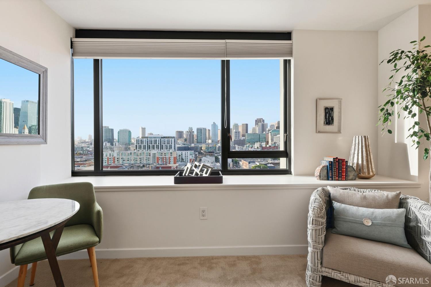 Photo #4: 425086313 Listing: Photo #4