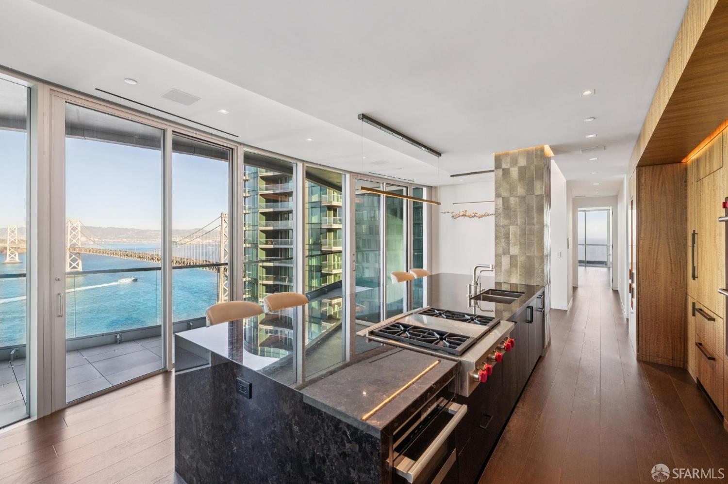 Detail Gallery Image 14 of 35 For 301 Main St 37b,  San Francisco,  CA 94105 - 3 Beds | 3/1 Baths