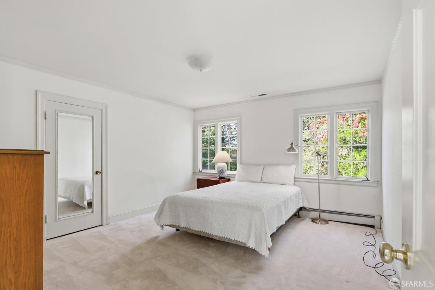 Detail Gallery Image 39 of 53 For 6 Cypress Ct, Los Altos,  CA 94022 - 5 Beds | 3/2 Baths