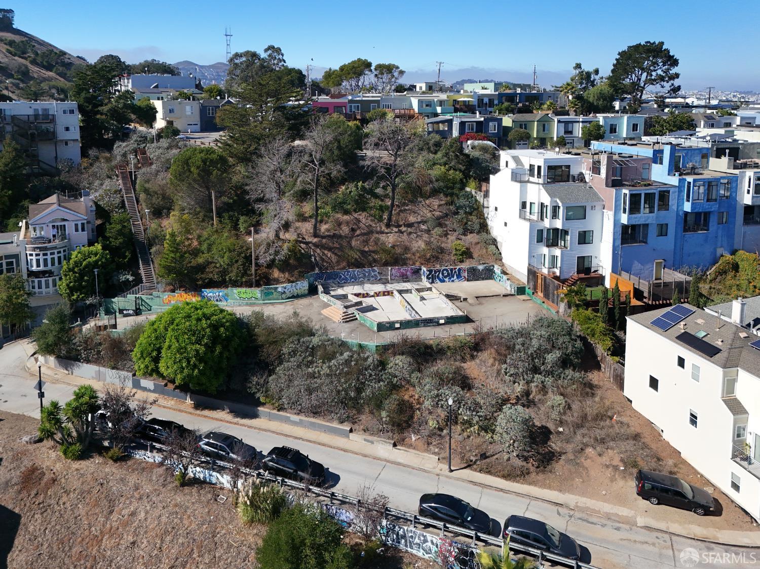 Detail Gallery Image 29 of 35 For 400 Franconia St, San Francisco,  CA 94110 - 5 Beds | 4/1 Baths