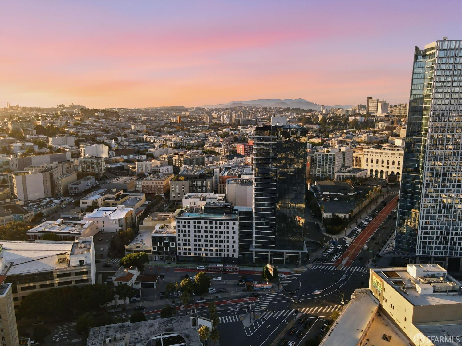 Detail Gallery Image 57 of 60 For 140 South Van Ness Ave #417,  San Francisco,  CA 94103 - 1 Beds | 1/1 Baths