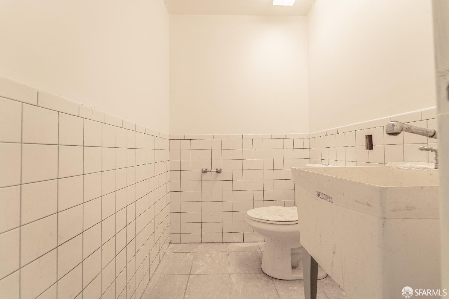 Detail Gallery Image 9 of 14 For 2748 San Bruno Ave, San Francisco,  CA 94134 - – Beds | – Baths