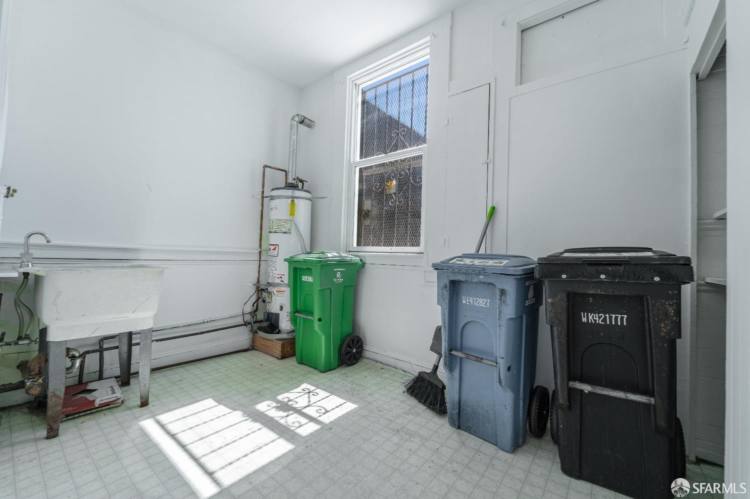 Detail Gallery Image 11 of 11 For 2748 San Bruno Ave a,  San Francisco,  CA 94134 - 2 Beds | 1/1 Baths