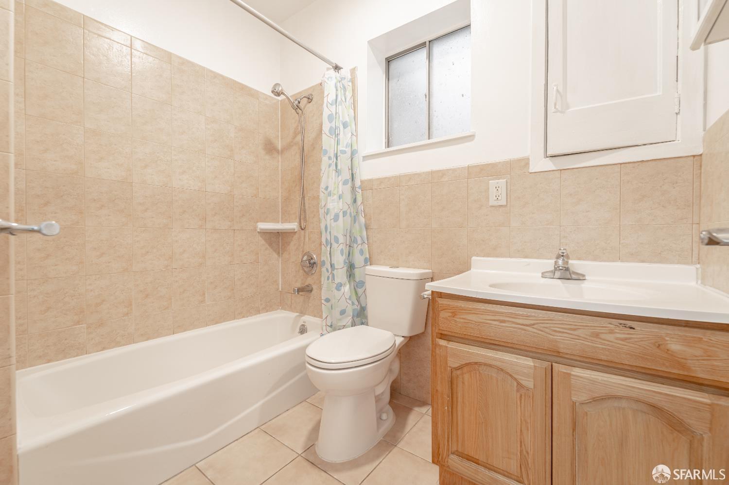 Detail Gallery Image 9 of 11 For 2748 San Bruno Ave a,  San Francisco,  CA 94134 - 2 Beds | 1/1 Baths