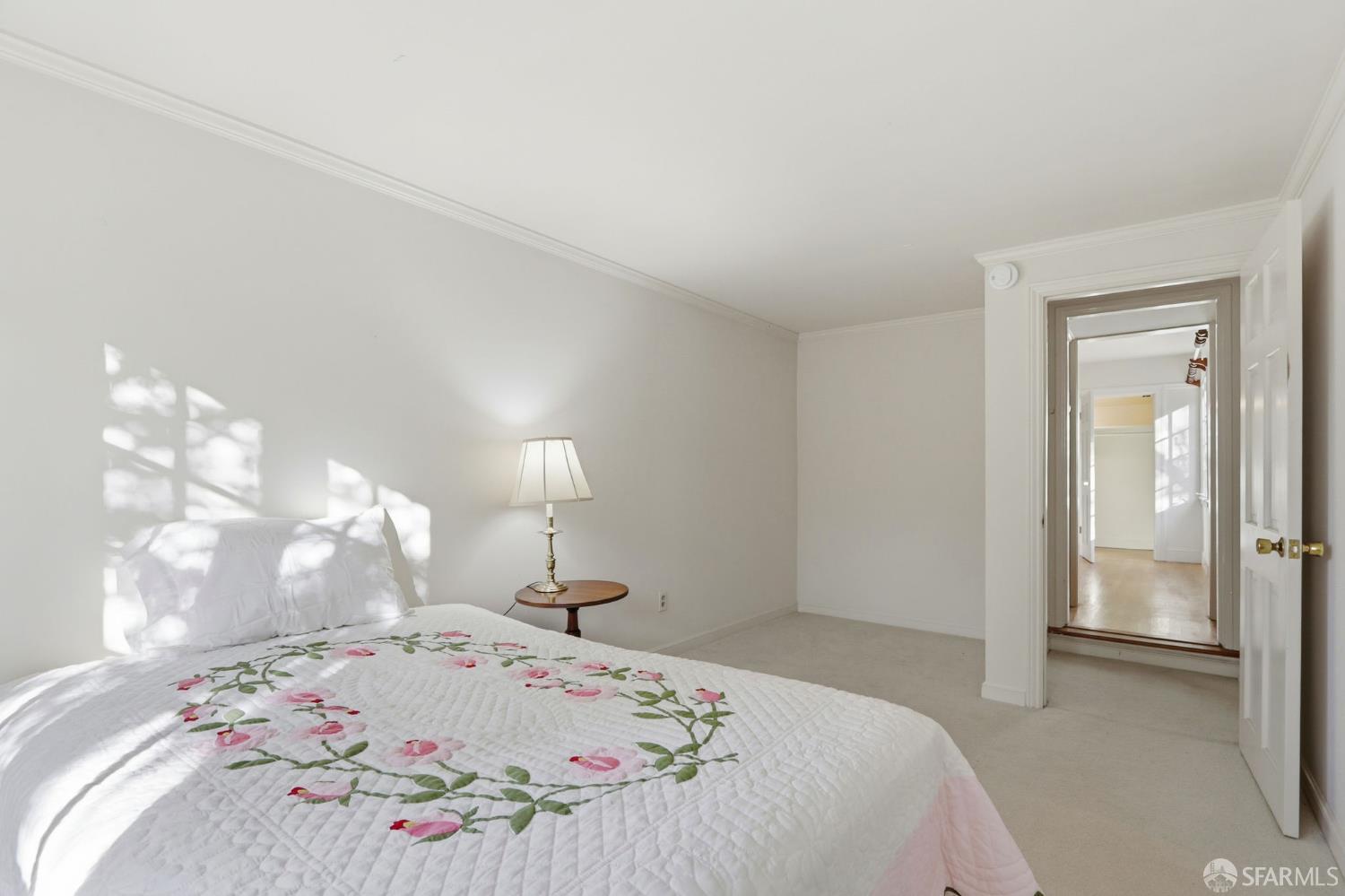 Detail Gallery Image 42 of 53 For 6 Cypress Ct, Los Altos,  CA 94022 - 5 Beds | 3/2 Baths