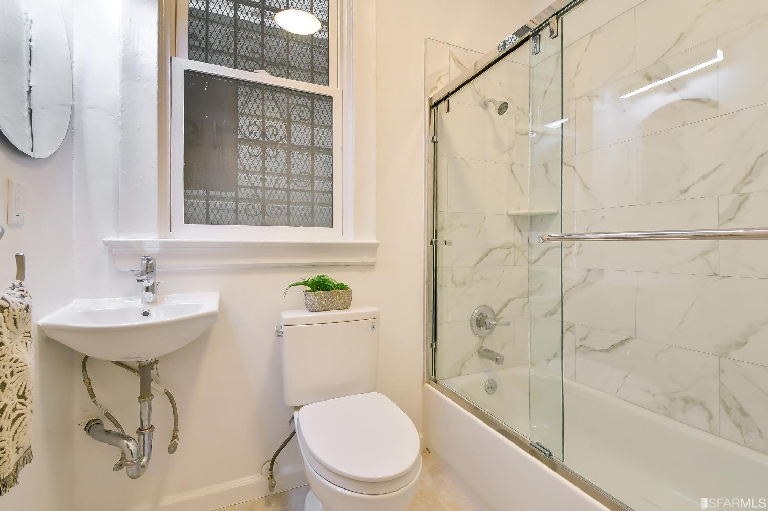 Detail Gallery Image 15 of 40 For 1316 Vallejo St, San Francisco,  CA 94109 - – Beds | – Baths