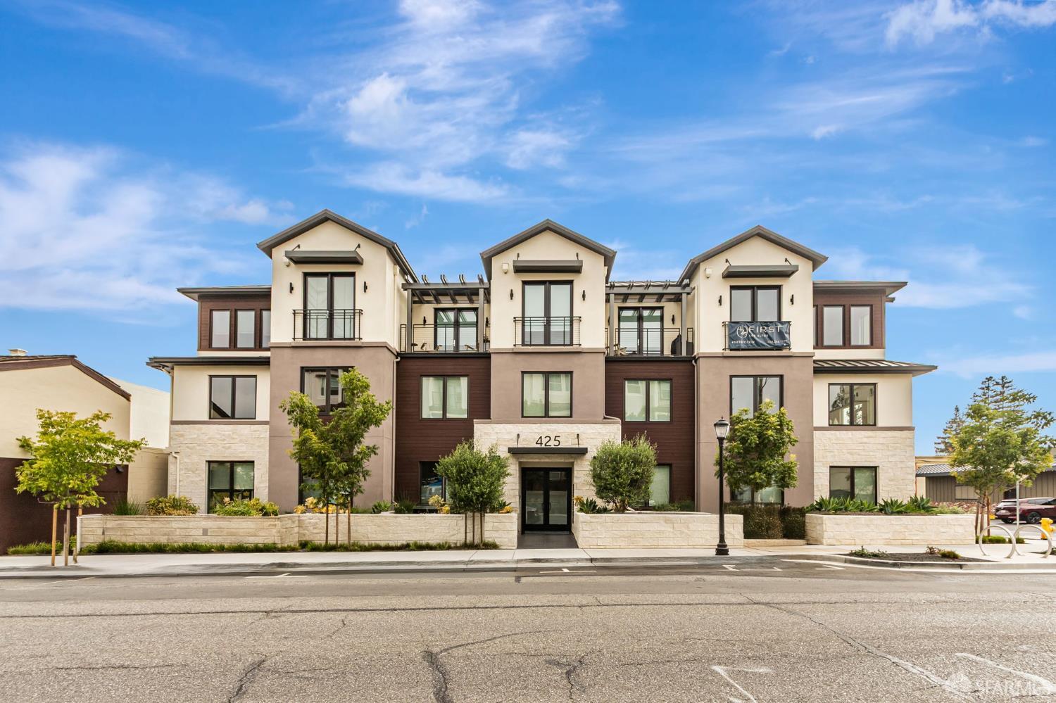 Detail Gallery Image 29 of 39 For 425 First St #14,  Los Altos,  CA 94022 - 1 Beds | 1/1 Baths