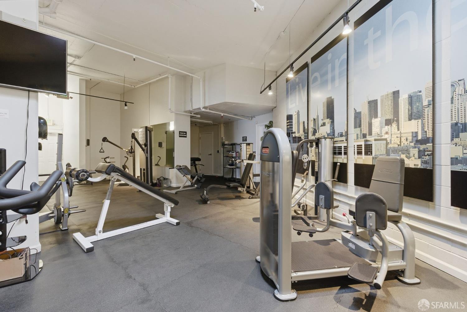 Detail Gallery Image 45 of 60 For 140 South Van Ness Ave #417,  San Francisco,  CA 94103 - 1 Beds | 1/1 Baths