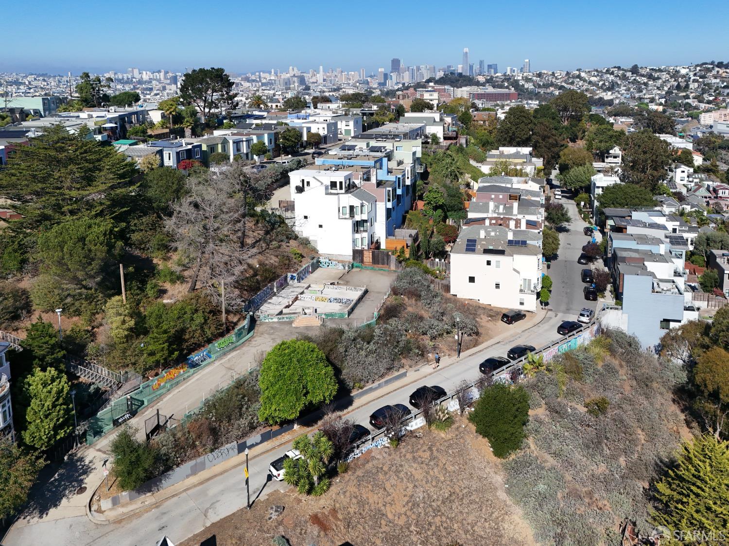 Detail Gallery Image 32 of 35 For 400 Franconia St, San Francisco,  CA 94110 - 5 Beds | 4/1 Baths