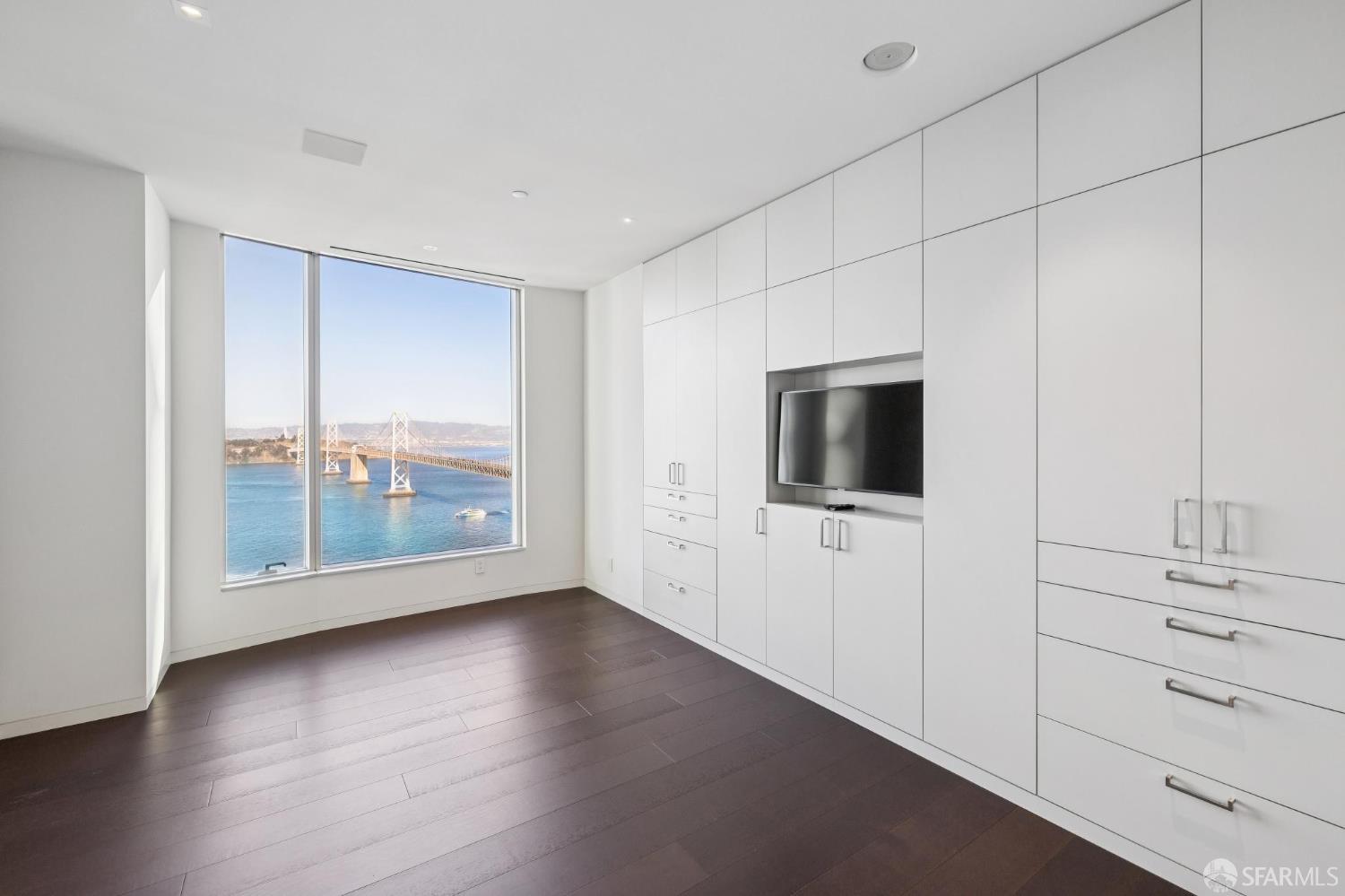 Detail Gallery Image 20 of 35 For 301 Main St 37b,  San Francisco,  CA 94105 - 3 Beds | 3/1 Baths