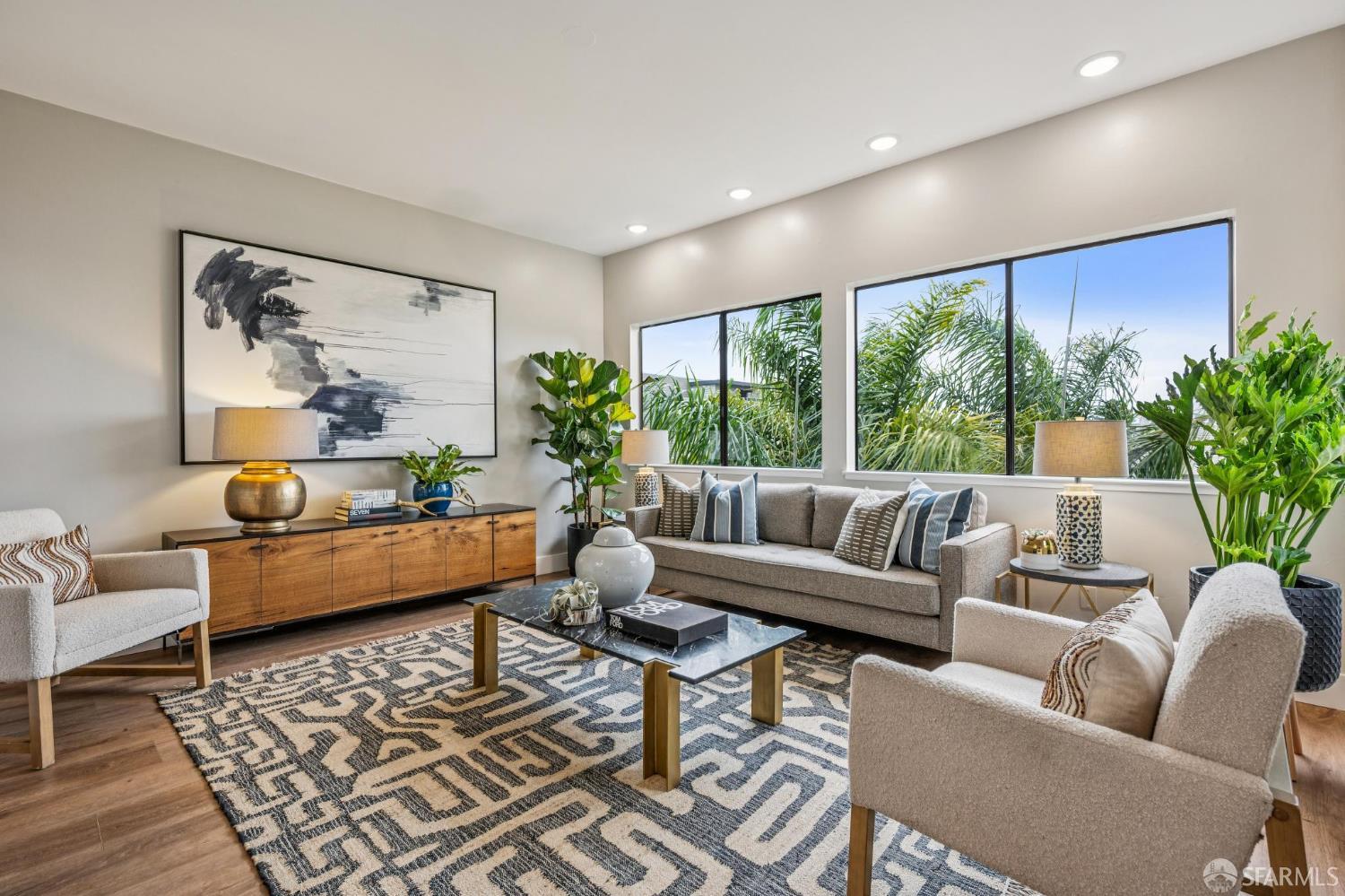 Photo #11: 425070471 Listing: Photo #11