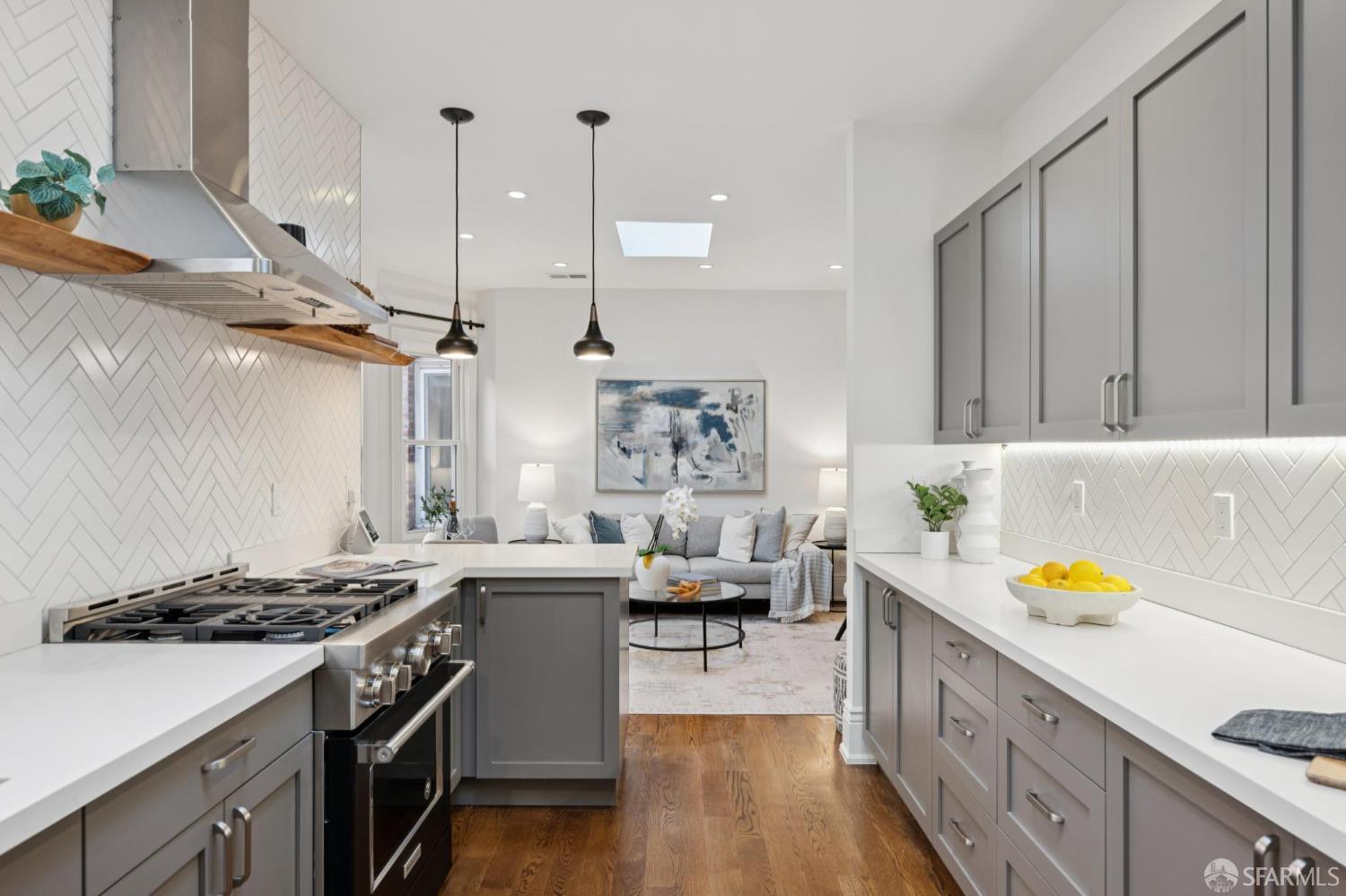 Detail Gallery Image 13 of 38 For 1070 Post St #4,  San Francisco,  CA 94109 - 3 Beds | 2 Baths