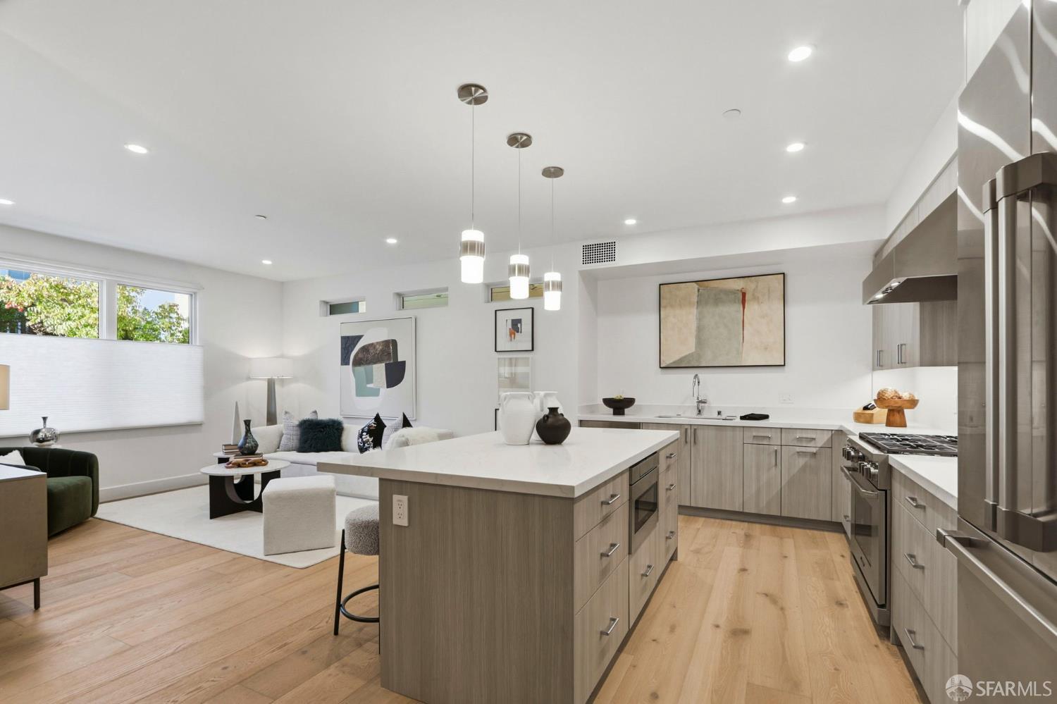 Detail Gallery Image 4 of 39 For 425 First St #14,  Los Altos,  CA 94022 - 1 Beds | 1/1 Baths