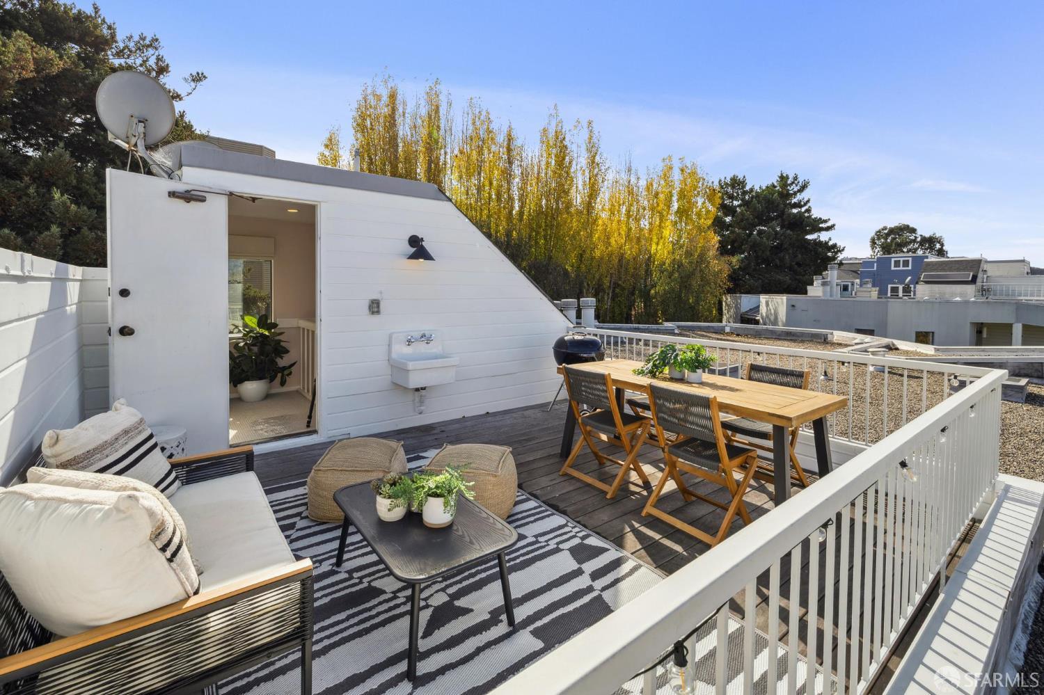 Detail Gallery Image 56 of 65 For 1755 Filbert St 1k,  San Francisco,  CA 94123 - 2 Beds | 1 Baths