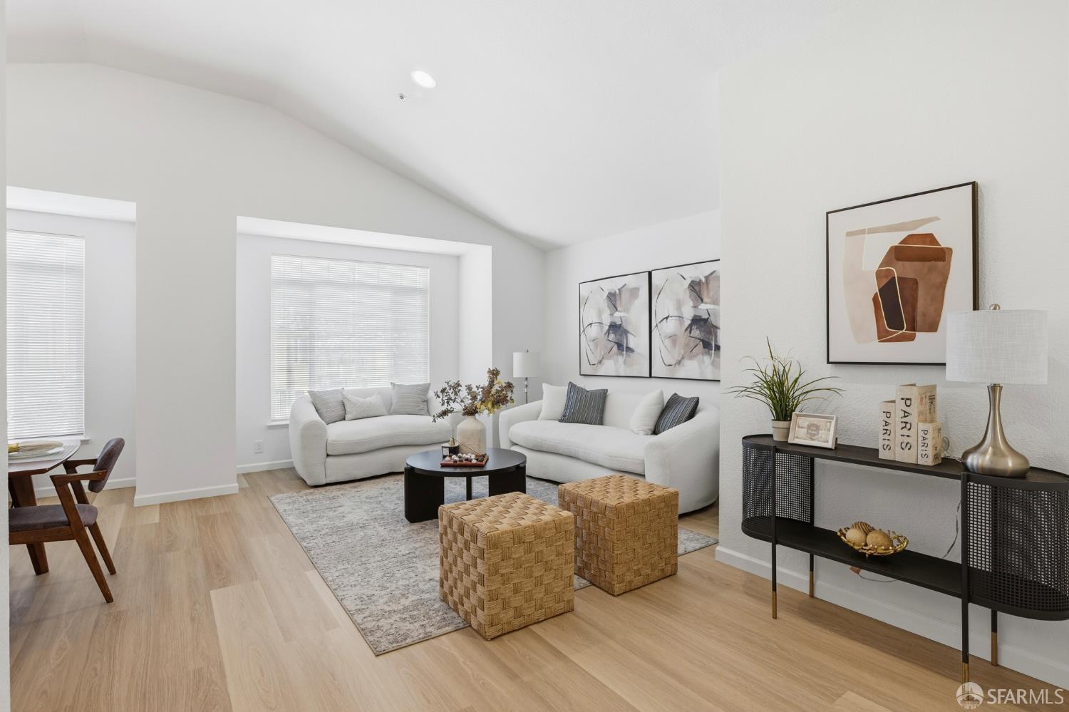 Detail Gallery Image 5 of 33 For 932 Hillside Blvd, Daly City,  CA 94014 - 4 Beds | 3 Baths