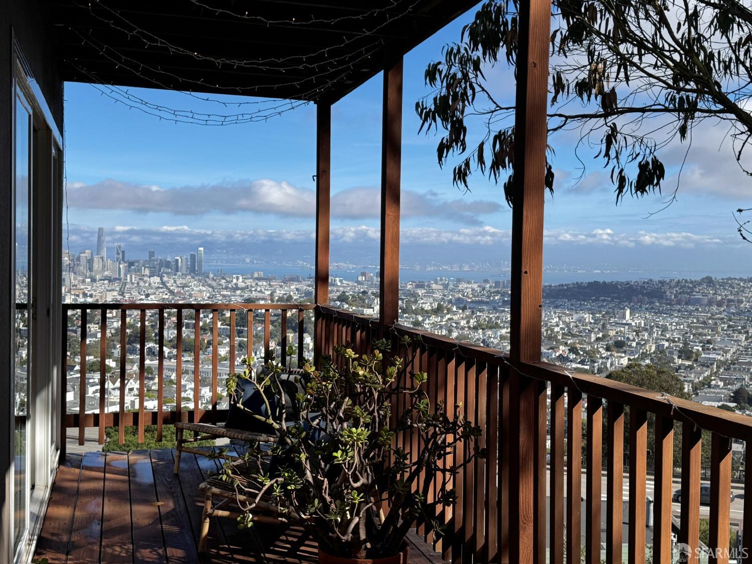 Photo #8: 425085572 Listing: Photo #8