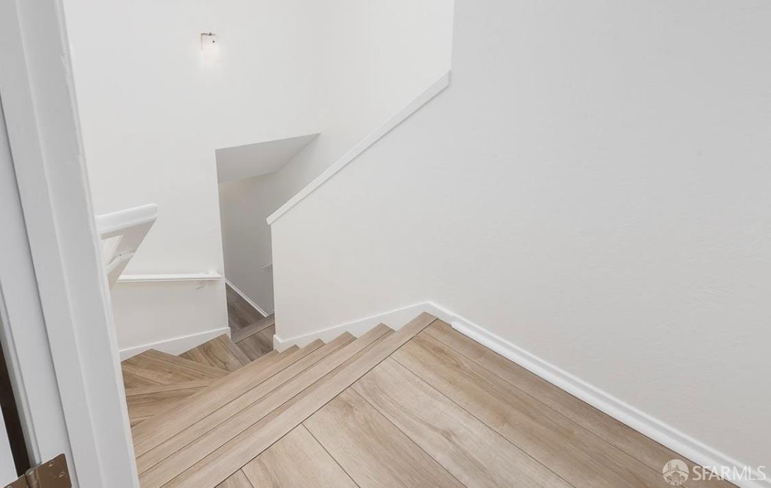 Detail Gallery Image 20 of 32 For 719 Banks St, San Francisco,  CA 94110 - 3 Beds | 2 Baths