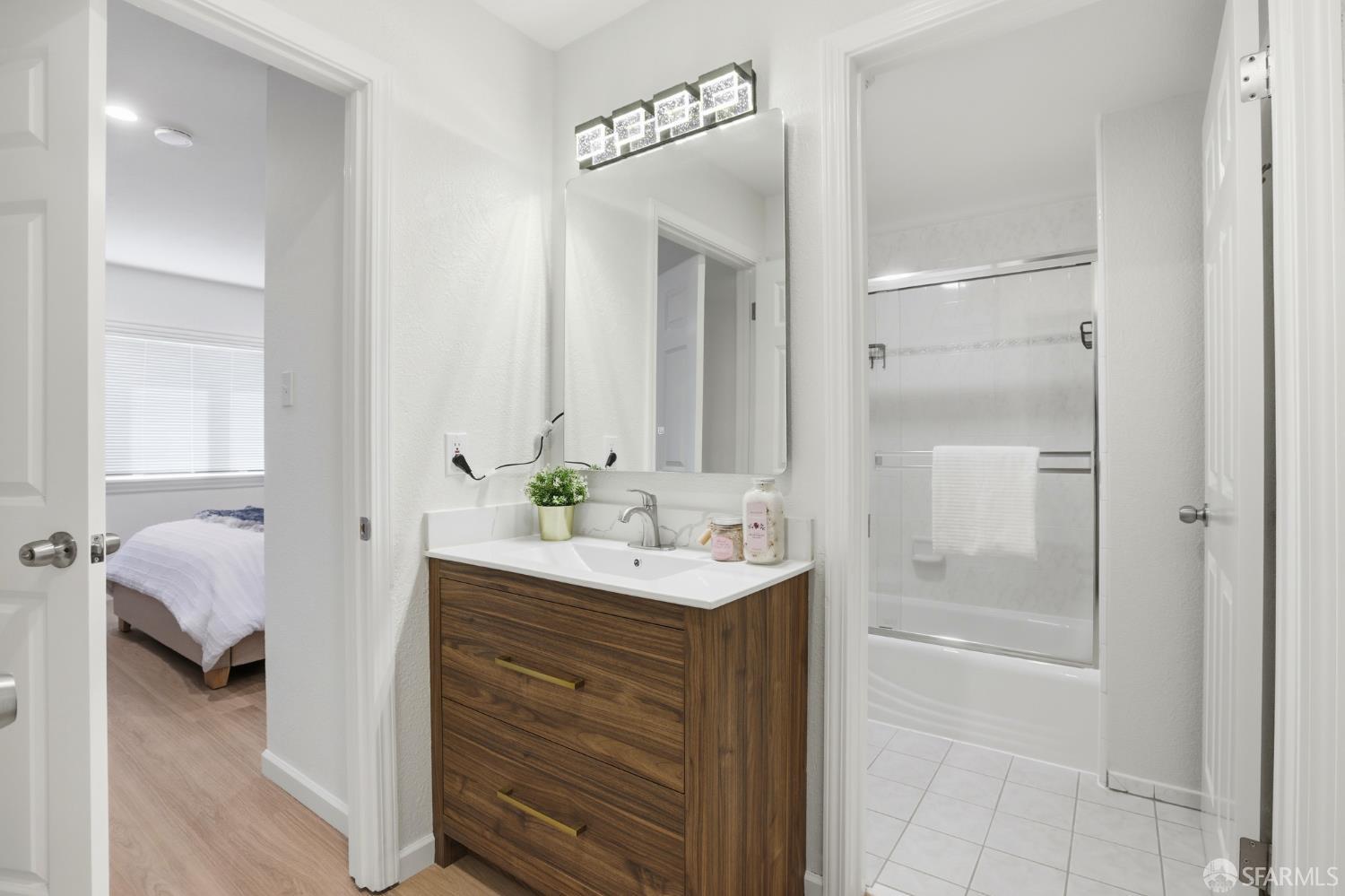 Detail Gallery Image 29 of 33 For 932 Hillside Blvd, Daly City,  CA 94014 - 4 Beds | 3 Baths