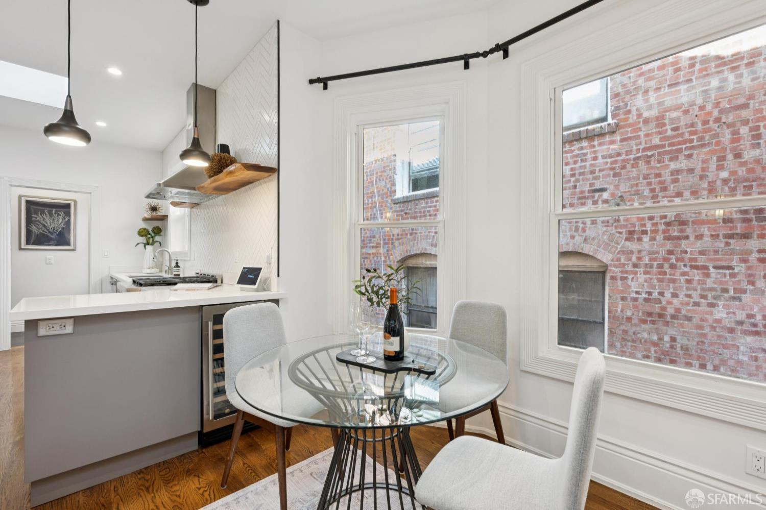 Detail Gallery Image 9 of 38 For 1070 Post St #4,  San Francisco,  CA 94109 - 3 Beds | 2 Baths