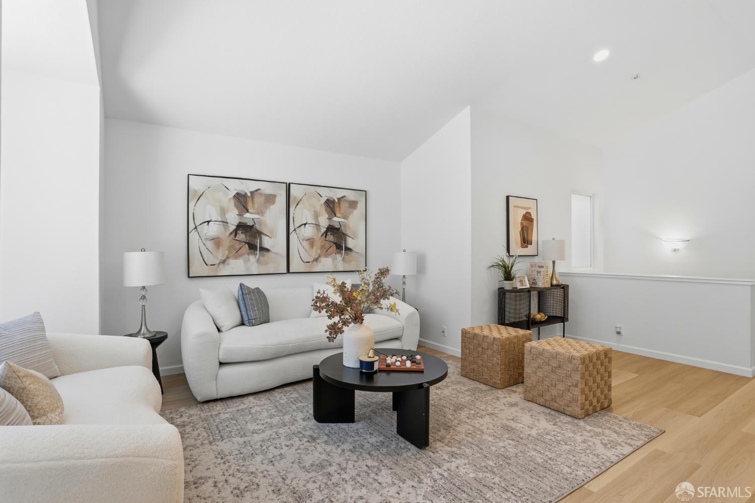 Detail Gallery Image 6 of 33 For 932 Hillside Blvd, Daly City,  CA 94014 - 4 Beds | 3 Baths